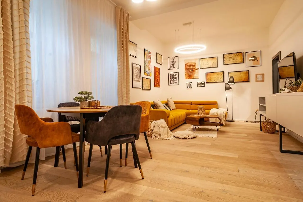 Sting Old Town Ostrava Apartment